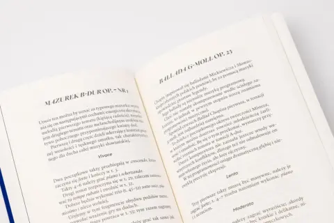 Otwarta książka z analizą utworów Chopina: Mazurek B-dur i Ballada g-moll.