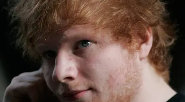 Ile Ed Sheeran ma lat? Zaskakujące fakty o jego wieku i karierze