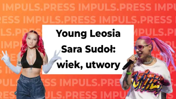 Young Leosia, czyli Sara Sudoł, na zdjęciu z mikrofonem i w stylizacji z różowymi włosami.